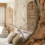 La Roca Garden & Adults Only