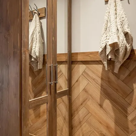 La Roca Garden & Adults Only