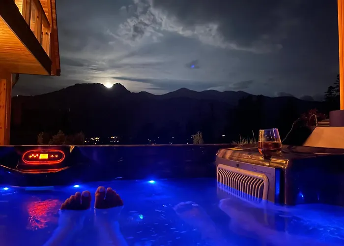 La Roca Garden & Adults Only